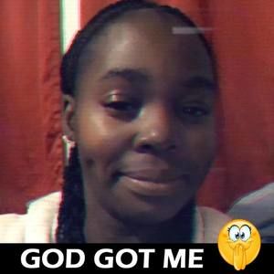 Meet your Posher, Latoya